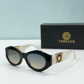 Picture of Versace Sunglasses _SKUfw55113796fw